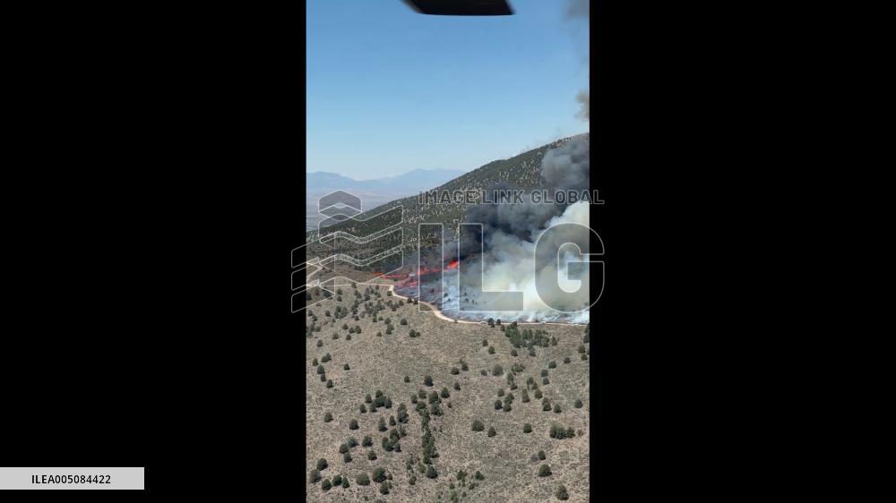 US: Aerial Footage Captures Massive Smoke From Iron Fire Burning in Utah 2
