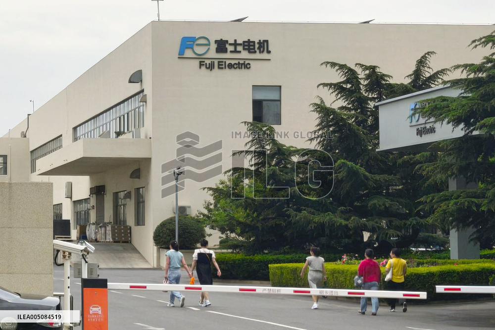 Japan's Fuji Electric workers detained in China