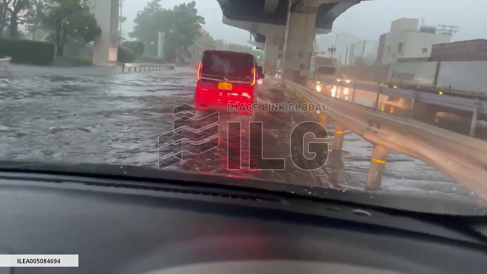 Japan: Flooding Hits Kinki Region Amid Seasonal Rain Front and Typhoon Mekkhala’s Approach 2