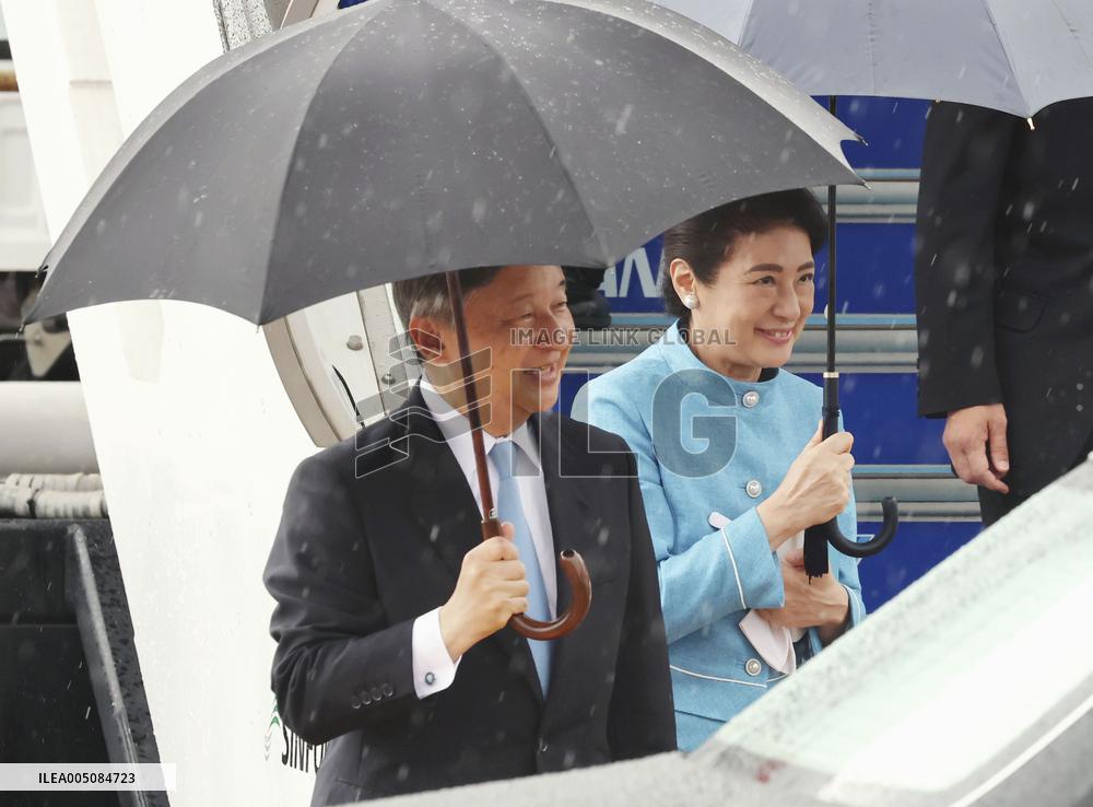 Emperor, empress return home