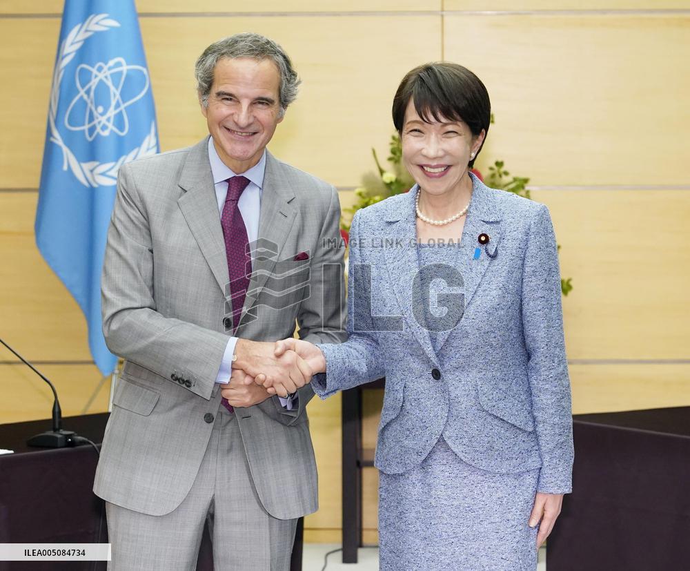 Japan PM meets with IAEA chief
