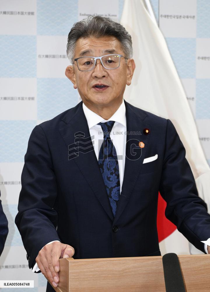 LDP lawmaker meets with S. Korean president in Seoul