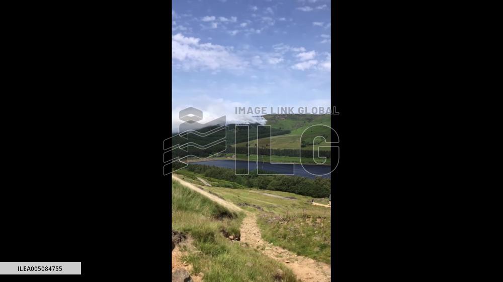 UK: Wildfire Breaks Out on Tintwistle Moor Near Glossop Amid Heatwave 2