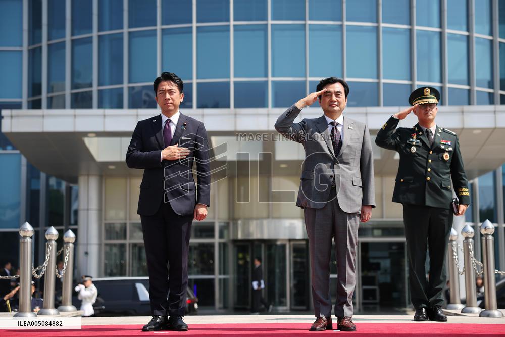 Japan-South Korea defense talks