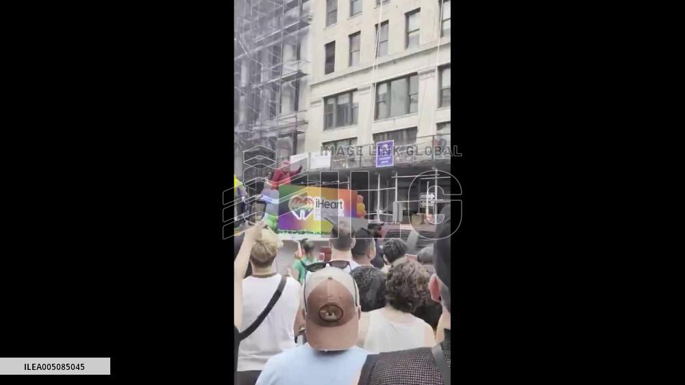 US: Curti Sliwa Surprises Crowd at NYC Pride March