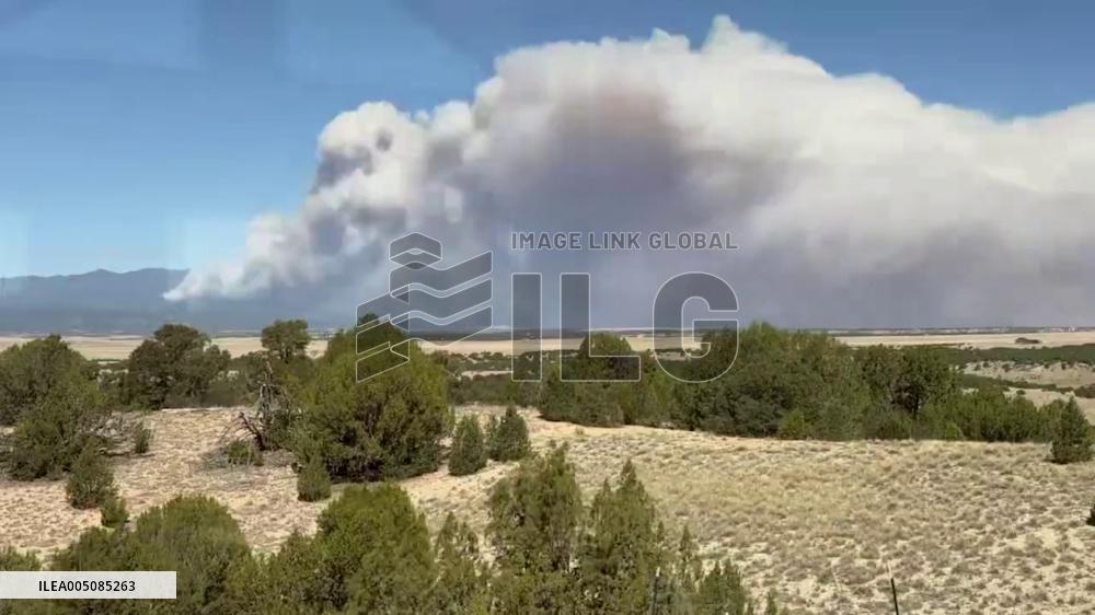 US: Aspen Acres Fire Rages in Colorado, Prompting Mandatory Evacuations
