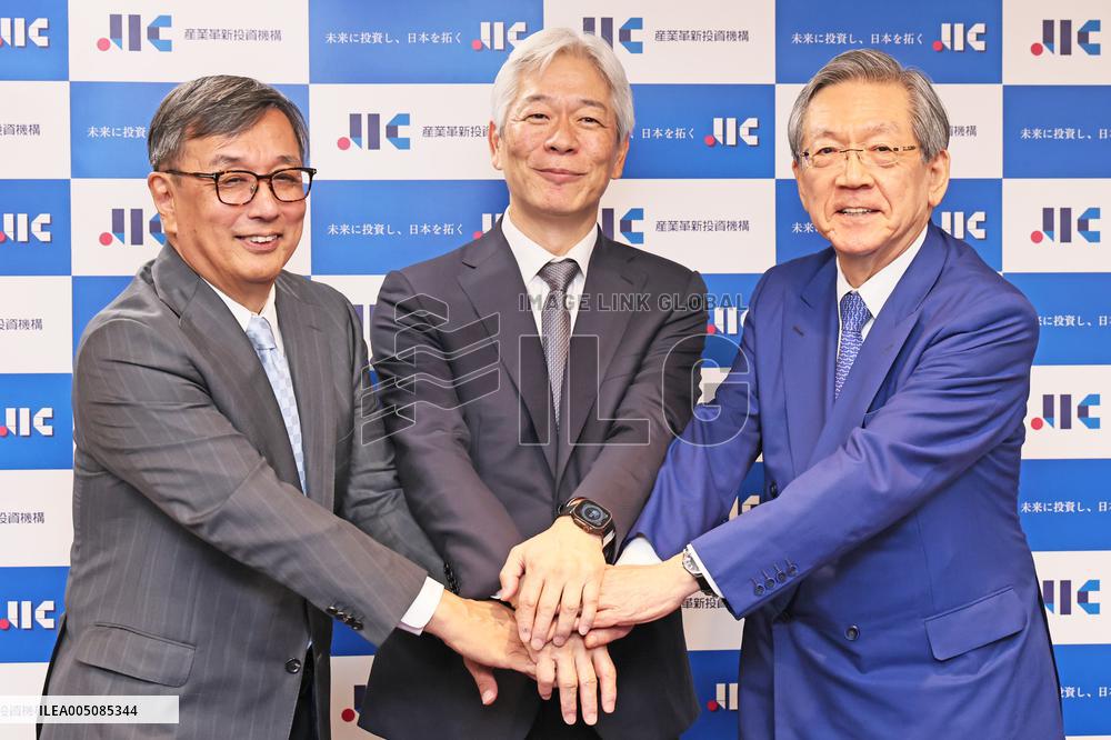 Industrial Innovation Investment Corporation: Regular Press Conference (Press Conference on the Change of President)