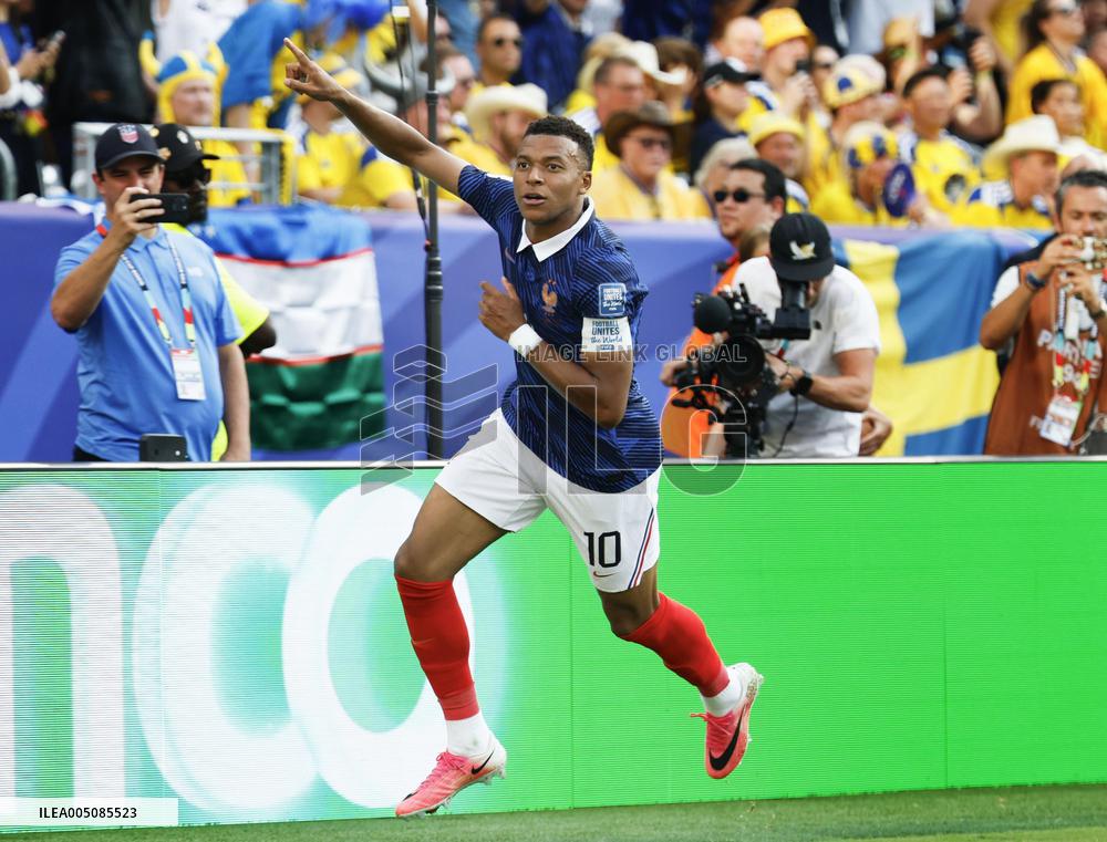 Football: 2026 World Cup