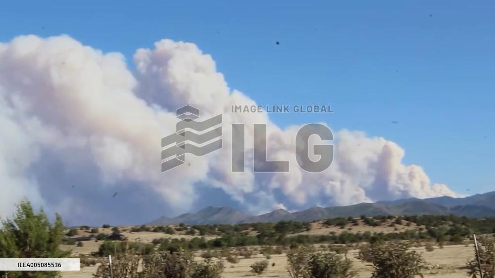 US: Over 150 Structures Destroyed as Aspen Acres Fire Rages Across Southern Colorado 2