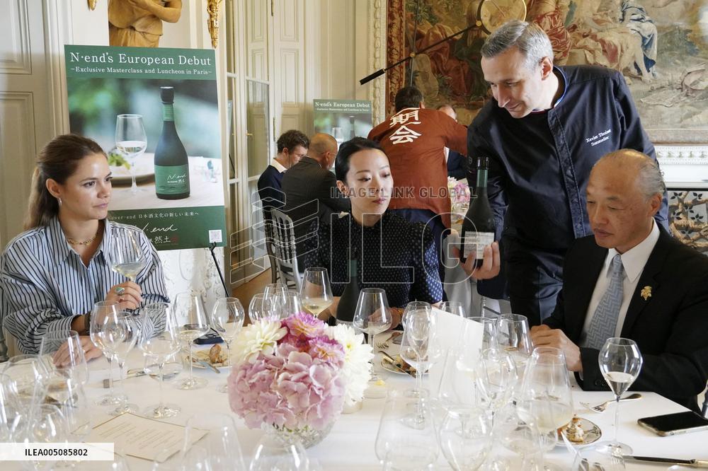 Japanese sake promotion in France