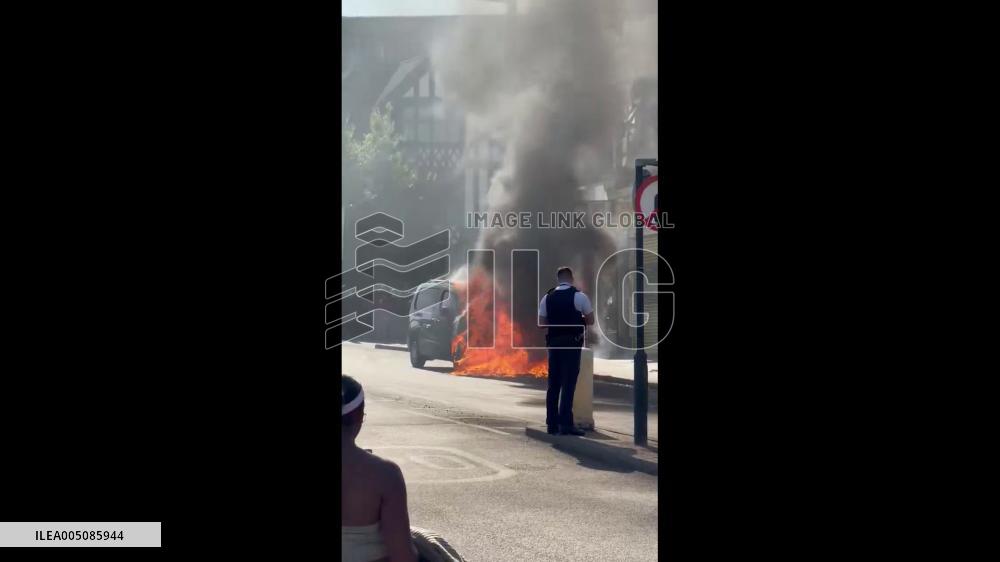 UK: Van Catches Fire in Catford, London, Causing Traffic Disruption