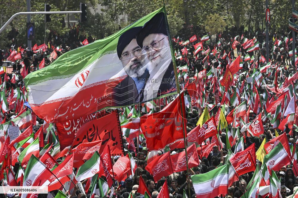 Funeral for Iran's ex-leader Khamenei