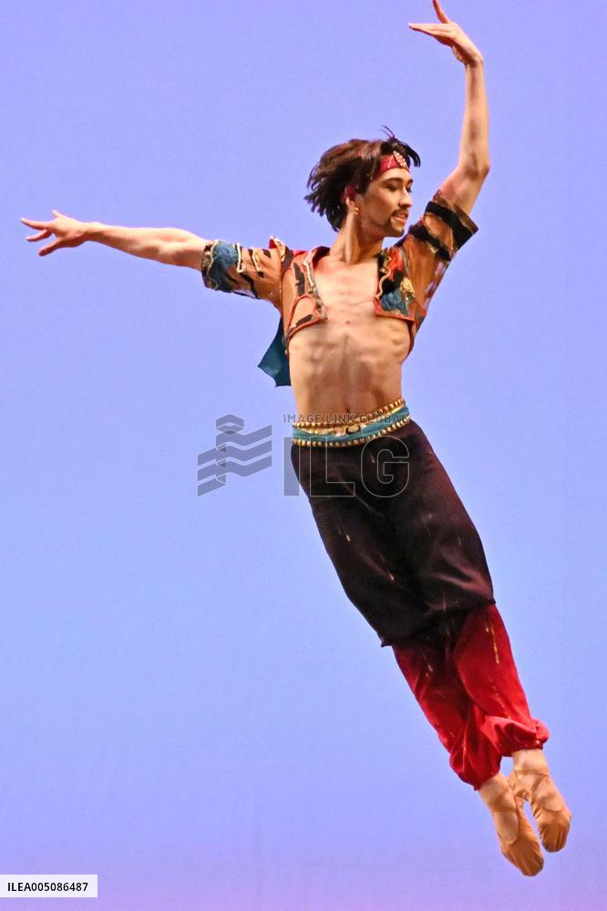 Japanese wins gold at ballet competition in Moscow