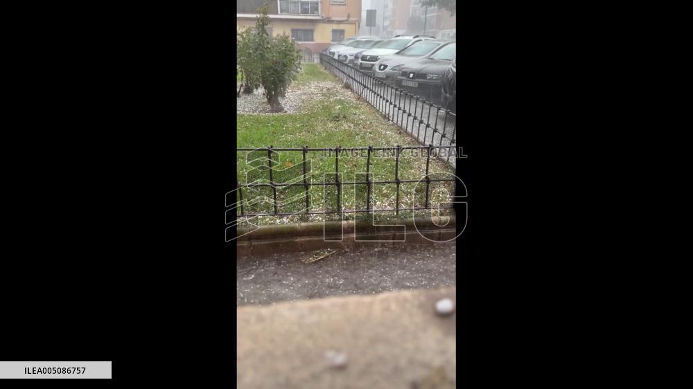 Spain: Severe Thunderstorms Hit Madrid Region, Hail Pounds Leganés