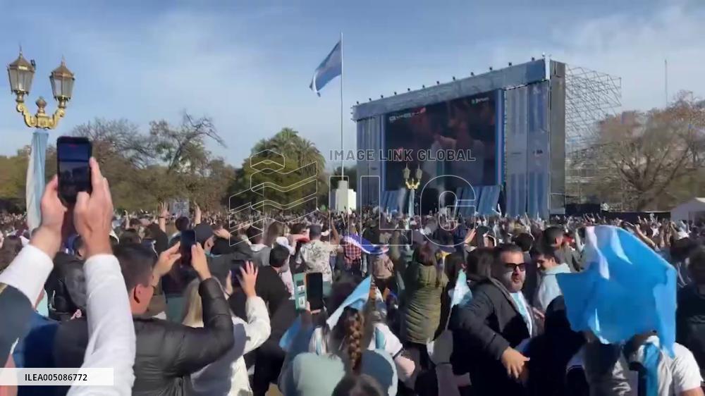 World Cup 2026 – Argentina: Supporters Celebrate After Reaching Quarterfinals 3