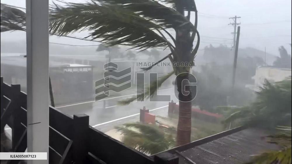 Japan: Powerful Typhoon Bavi Batters Okinawa Amid Storm Surge Warnings 4