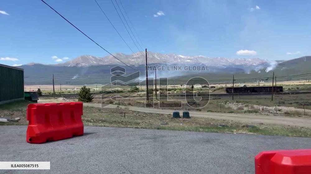US: Evacuations Remain in Place as Willow Fire Grows Near Leadville