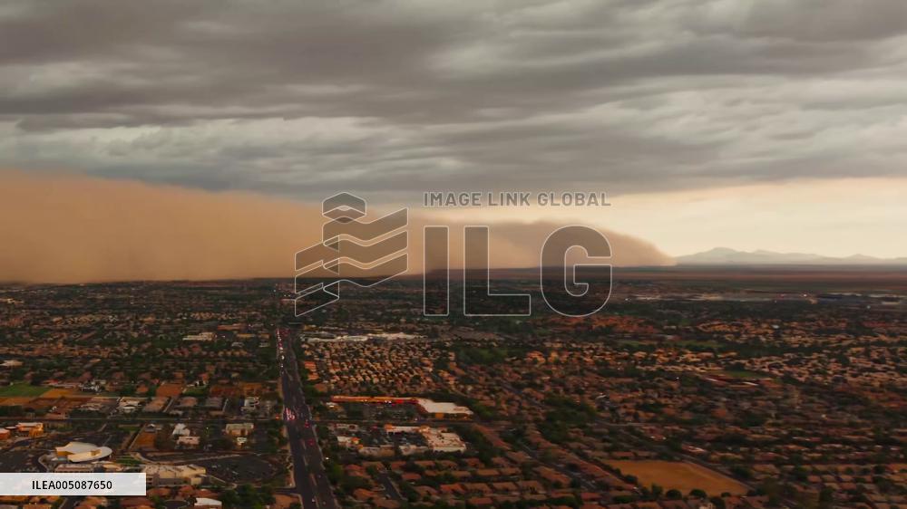 US: Monsoon Storms Bring Another Wall of Dust to Phoenix Metro