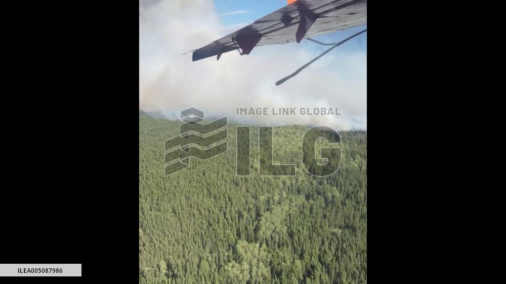 Canada: Aerial Video Shows Wildfires Burning Near Armstrong, Ontario