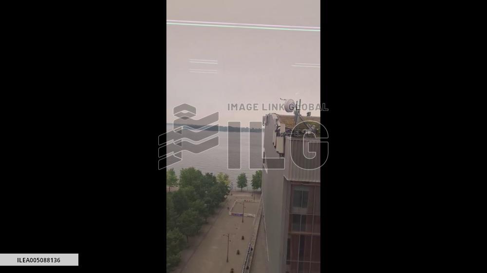 Canada: Wildfire Smoke Blankets Toronto, Air Quality Warning Issued 2
