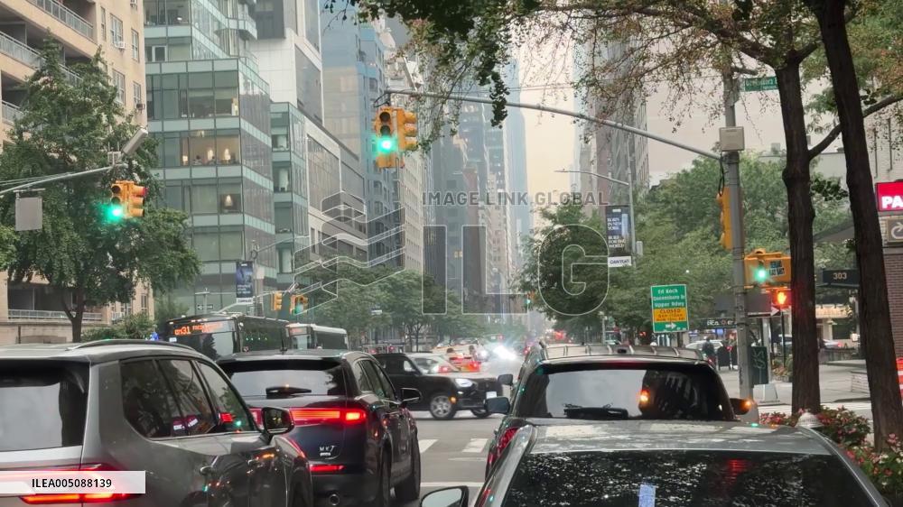US: Haze From Canadian Wildfires Blankets New York, Northeast 7