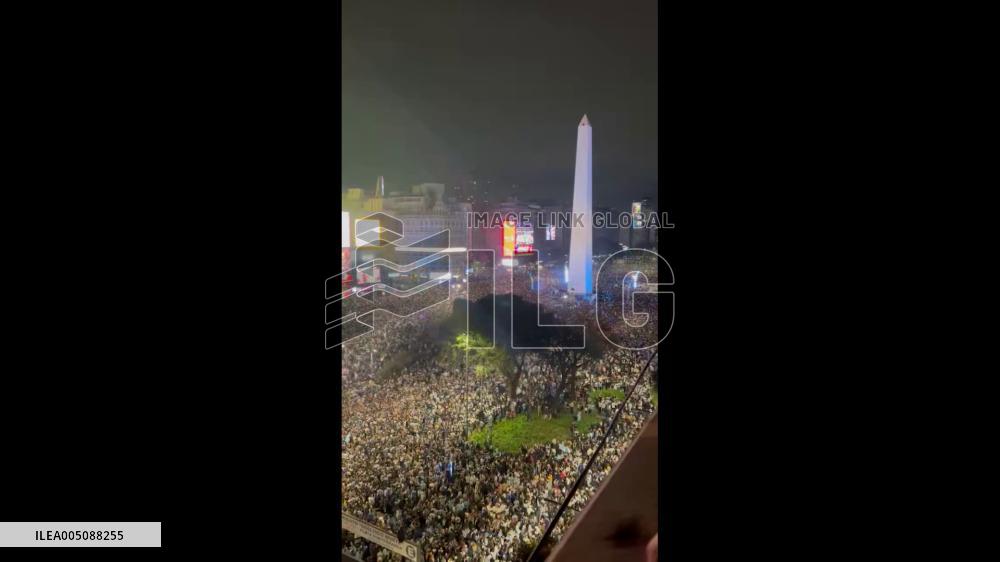 World Cup 2026 – Argentina Fans Flood Streets of Buenos Aires After Semifinal Victory 3