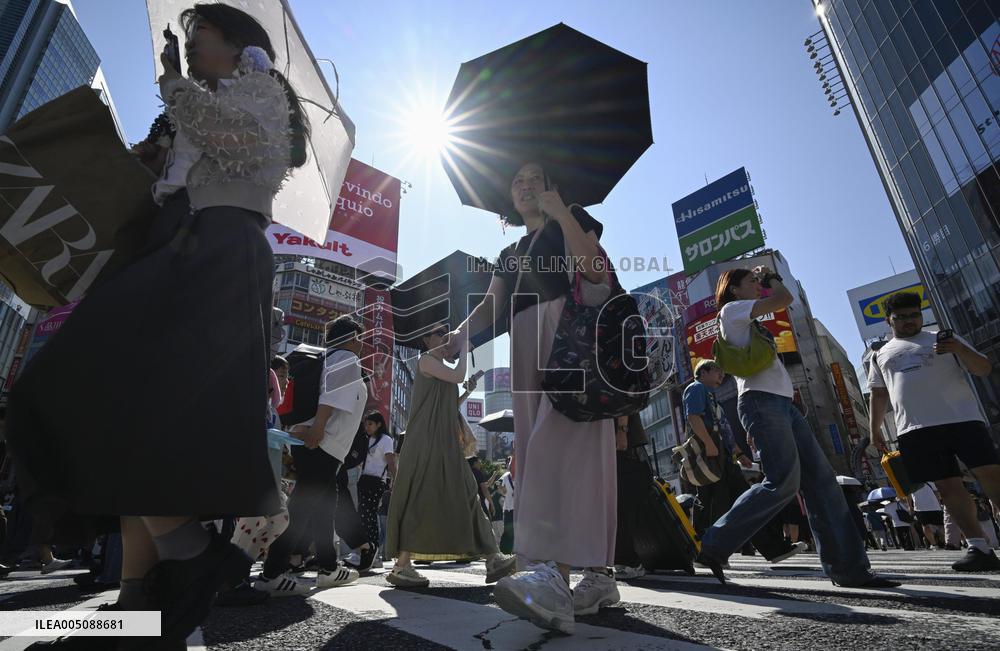 Rainy season ends in eastern, central Japan