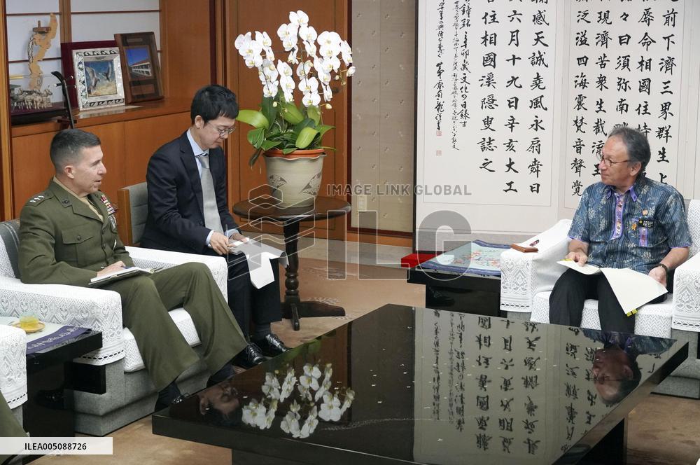 New Marine commander for Okinawa visits Okinawa governor