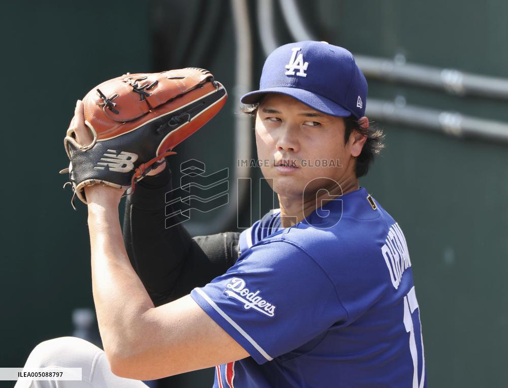 Baseball: Dodgers vs. Phillies