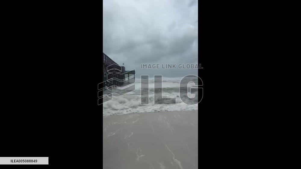 US: Tropical Storm Bertha Prompts Closure of Two Florida Panhandle State Parks