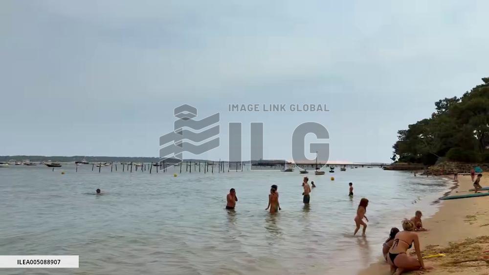 France: Tens of Thousands Evacuated From Cap Ferret as Gironde Wildfires Rage