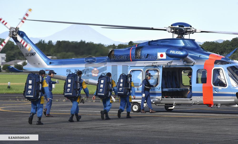 Rescue efforts after strong earthquake in Kumamoto Pref.