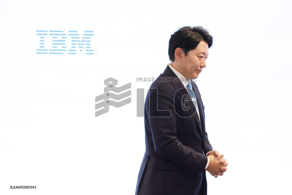 Press Conference on the Change in Leadership at IBM Japan