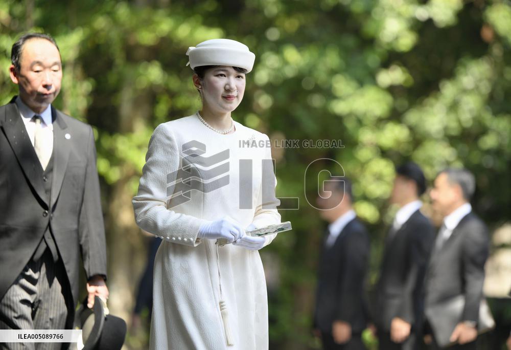 Princess Aiko visits Ise Jingu shrine