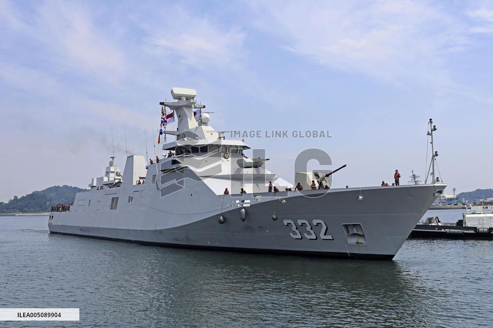 Indonesian frigate calls at Yokosuka