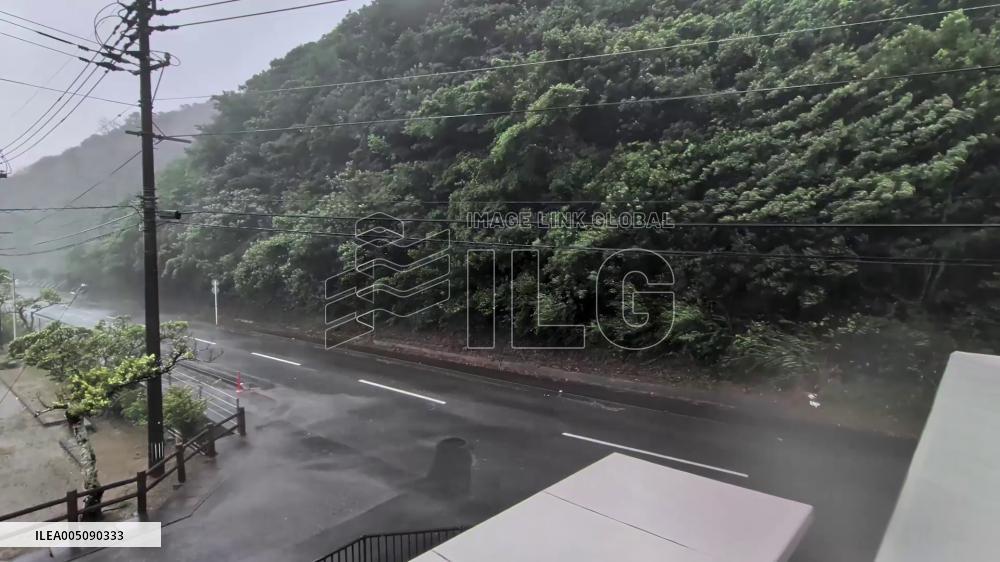 Japan: Typhoon Dolphin Brings Strong Winds and Heavy Rain to Amami and Okinawa 5