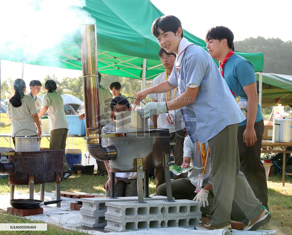 Prince Hisahito joins boy scout event in western Japan