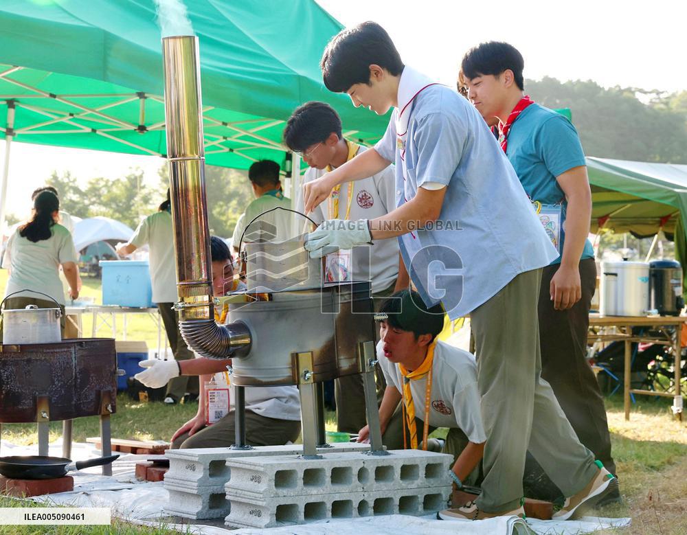 Prince Hisahito joins boy scout event in western Japan