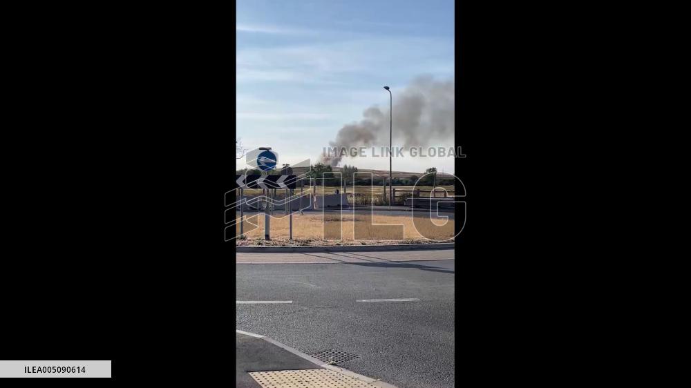UK: Large Fire Breaks Out at Sutton Courtenay Landfill Near Didcot, Oxfordshire