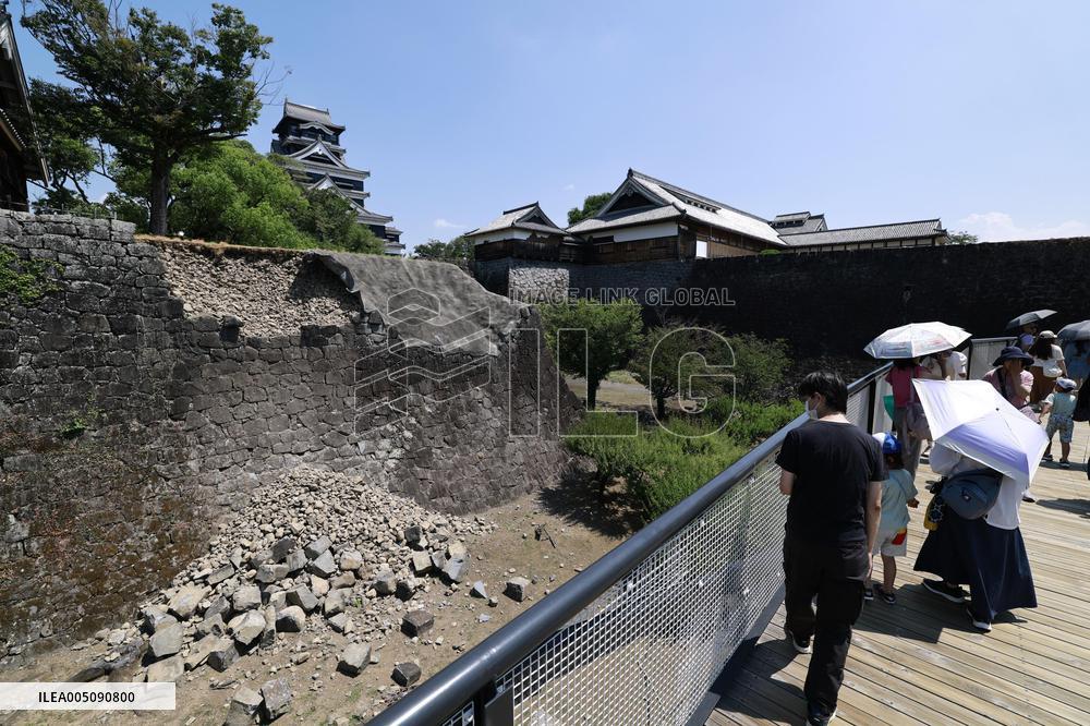 Quake-hit Kumamoto Castle reopens to public