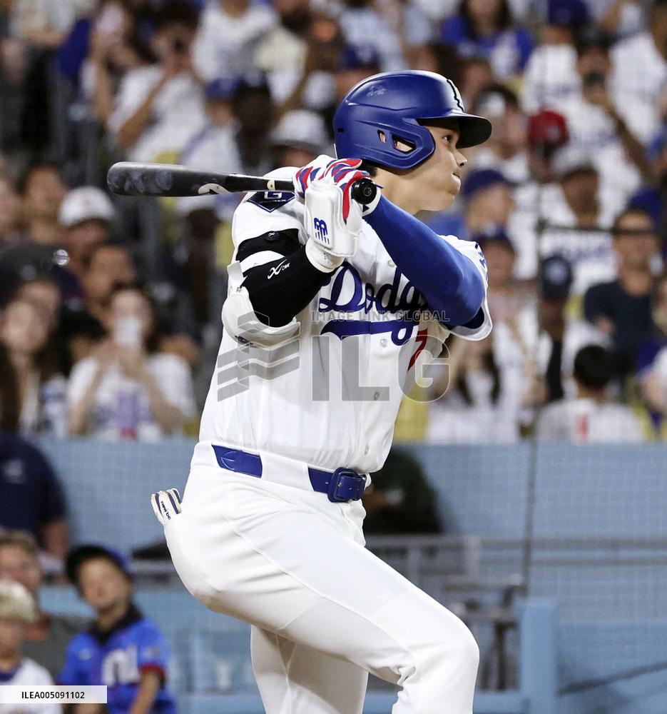 Baseball: Brewers vs. Dodgers