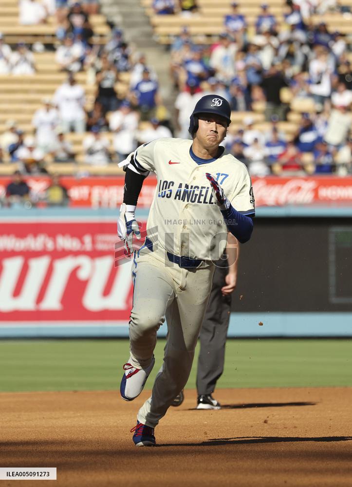 Baseball: Brewers vs. Dodgers