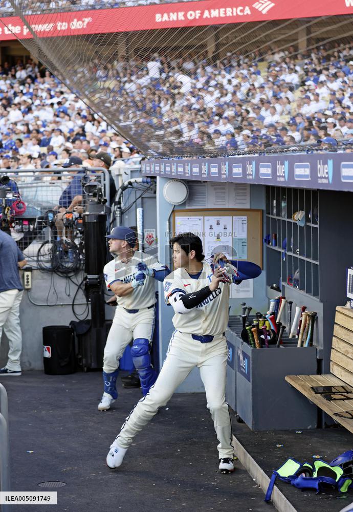 Baseball: Pirates vs. Dodgers