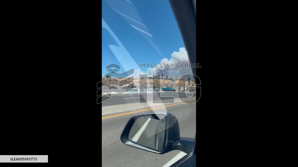 US: Fast-Moving Hawk Fire Threatens Nearly 1,000 Homes Near Reno