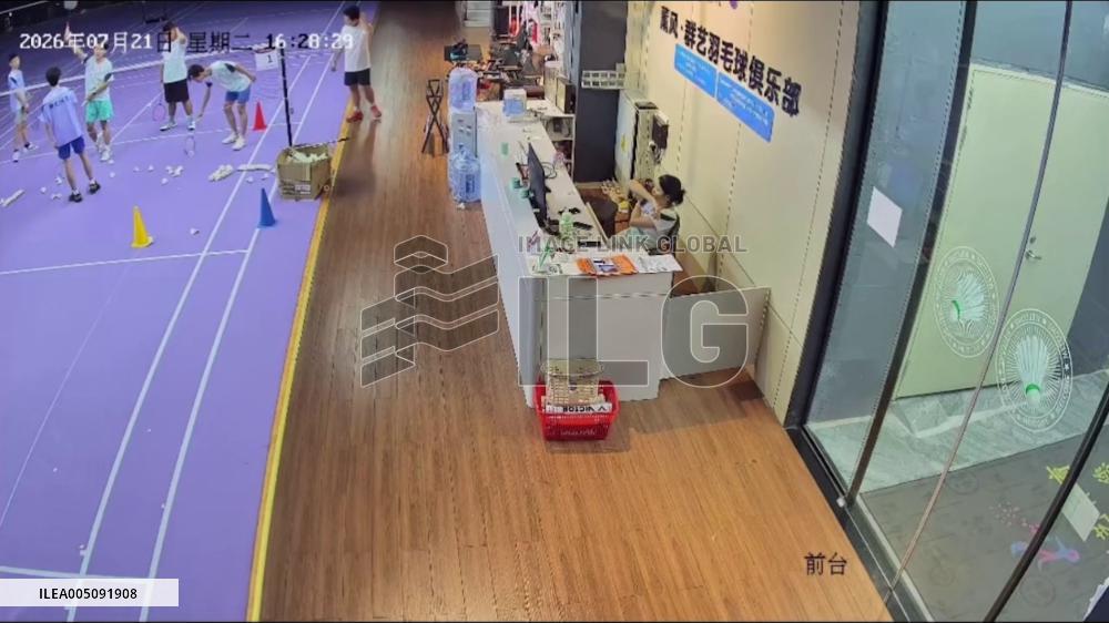 China: Boy Shatters Automatic Glass Door at Badminton Club