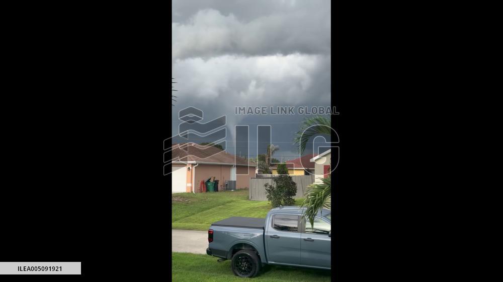 US: Possible Tornado Spotted Near Port St. Lucie, Florida 3
