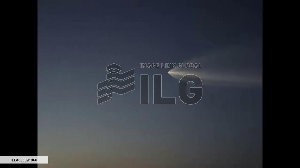 US: SpaceX Falcon 9 Launch Creates “Jellyfish Cloud” Effect 3