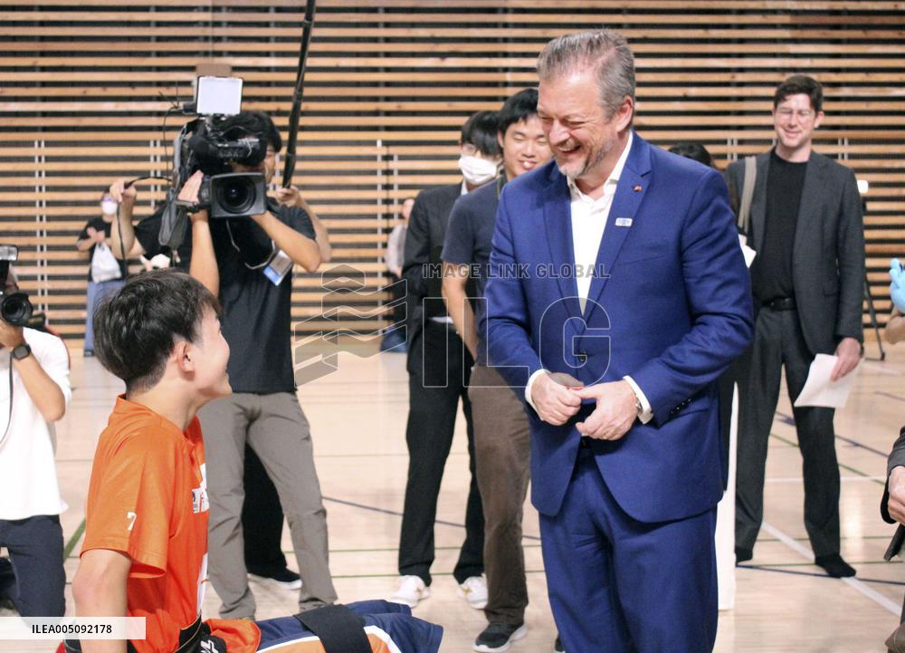 IPC head Parsons in Tokyo