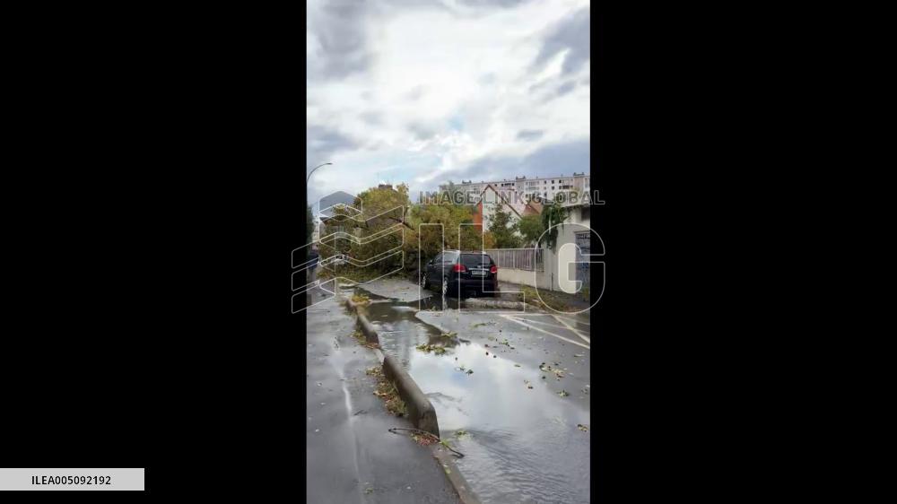 France: Violent Storms Batter Paris Region, Leaving Damage 3