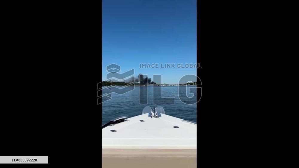 US: Boat Bursts Into Flames off City Island, Bronx, Three Injured